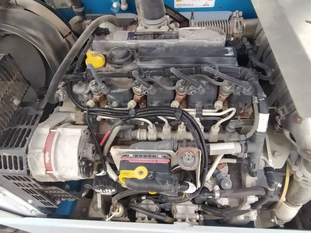 Genie 2506 - 伸缩臂叉装车:图3 Genie 2506 - 伸缩臂叉装车:图3