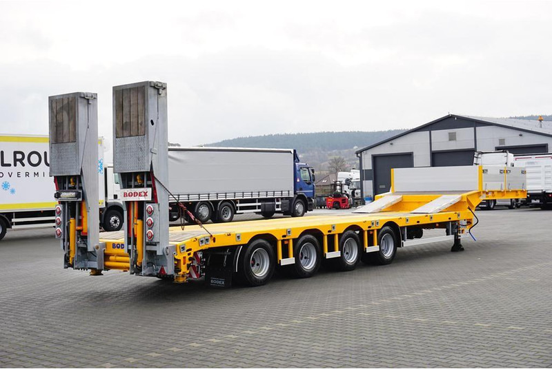 Bodex / NISKOPODWOZIOWA / 4 OSIE / NAJAZDY / 2 X OŚ SKRĘTNA / DMC 65 0 - 低装载半拖车:图5 Bodex / NISKOPODWOZIOWA / 4 OSIE / NAJAZDY / 2 X OŚ SKRĘTNA / DMC 65 0 - 低装载半拖车:图5