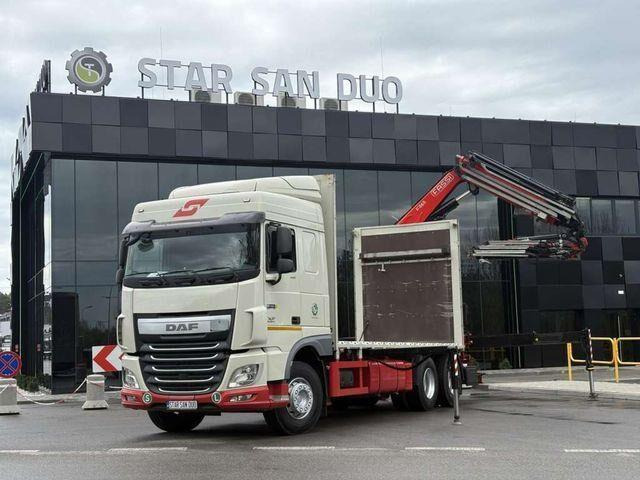 DAF XF 440 6x2 Fassi F365 FLY JIBCranePallet Grippe - 栏板式/ 平板卡车, 起重车:图1 DAF XF 440 6x2 Fassi F365 FLY JIBCranePallet Grippe - 栏板式/ 平板卡车, 起重车:图1