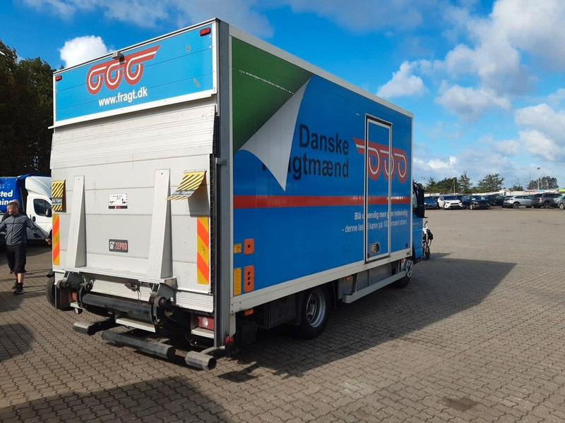 FUSO E CANTER 7C18 E 4X2 - 厢式卡车:图5 FUSO E CANTER 7C18 E 4X2 - 厢式卡车:图5
