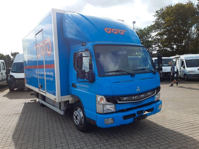FUSO E CANTER 7C18 E 4X2 - 厢式卡车:图1 FUSO E CANTER 7C18 E 4X2 - 厢式卡车:图1
