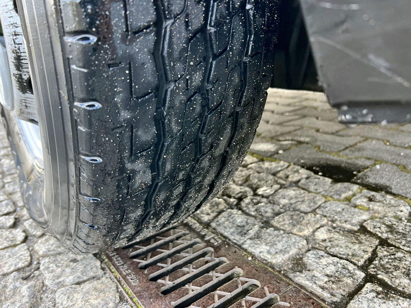 平板货车, 康比货车 Fiat Ducato Brygadówka Doka 7-miejsc + Skrzynia:图6 平板货车, 康比货车 Fiat Ducato Brygadówka Doka 7-miejsc + Skrzynia:图6