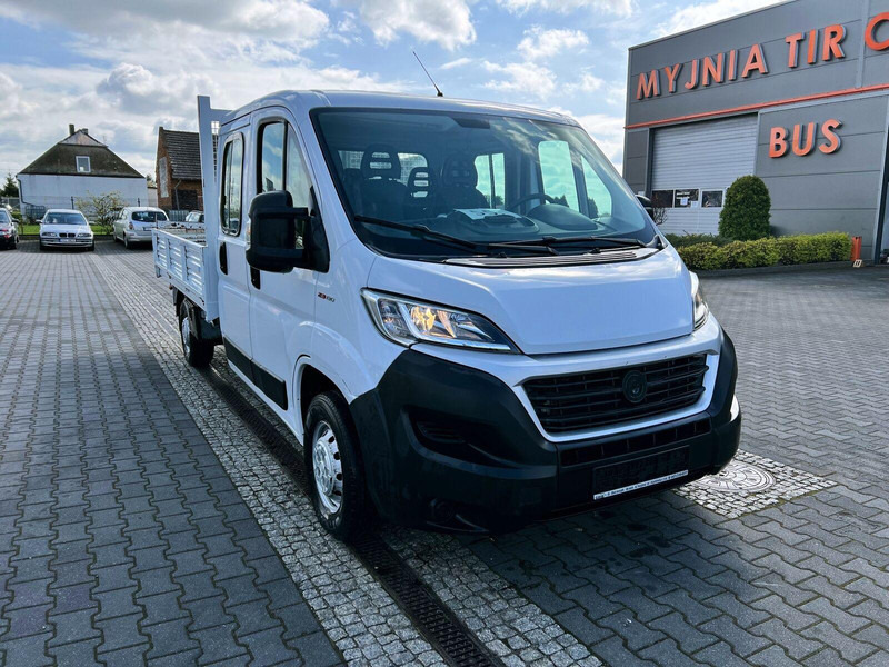 Fiat Ducato Brygadówka Doka 7-miejsc + Skrzynia - 平板货车, 康比货车:图5 Fiat Ducato Brygadówka Doka 7-miejsc + Skrzynia - 平板货车, 康比货车:图5