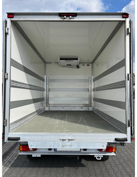 Fiat Ducato REFRIGERATOR CONTAINER BED WEBASTO - 冷藏货车:图5 Fiat Ducato REFRIGERATOR CONTAINER BED WEBASTO - 冷藏货车:图5