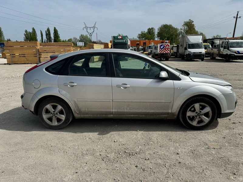 Ford Focus 1,6 i - Damaged Car - 掀背车:图4 Ford Focus 1,6 i - Damaged Car - 掀背车:图4