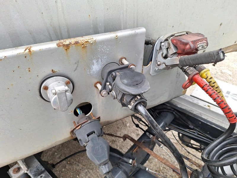 封闭厢式半拖车 Hess LS35 - BE Koffer + LBW DHollandia 1000 kg semi trailer:图15 封闭厢式半拖车 Hess LS35 - BE Koffer + LBW DHollandia 1000 kg semi trailer:图15