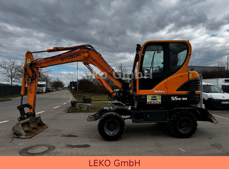 Hyundai Robex 55W-9A Mit Drei Löffeln - 轮式挖掘机:图4 Hyundai Robex 55W-9A Mit Drei Löffeln - 轮式挖掘机:图4