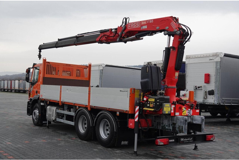 Iveco 420 - 栏板式/ 平板卡车, 起重车:图4 Iveco 420 - 栏板式/ 平板卡车, 起重车:图4