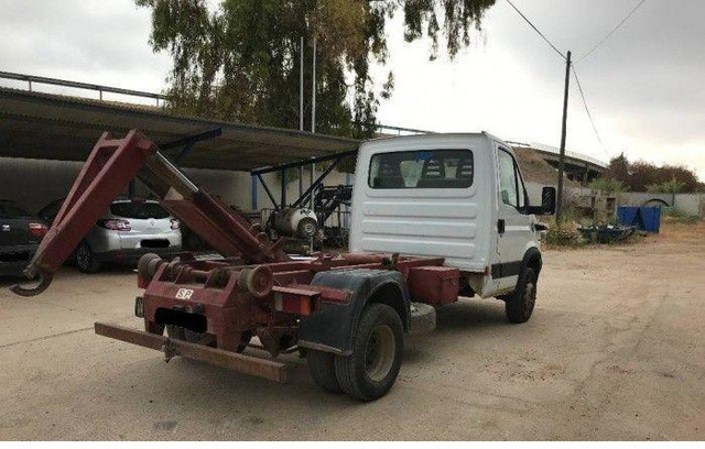 Iveco 65C15 Hook lift truck - 吊钩升降车:图4 Iveco 65C15 Hook lift truck - 吊钩升降车:图4