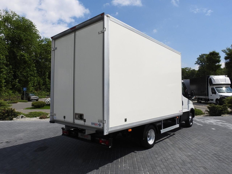 Iveco DAILY 35C14 KONTENER 8 PALET TEMPOMAT KLIMATYZACJA BLIŹNIACZE K - 厢式货车:图3 Iveco DAILY 35C14 KONTENER 8 PALET TEMPOMAT KLIMATYZACJA BLIŹNIACZE K - 厢式货车:图3