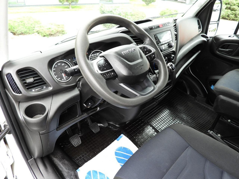 Iveco DAILY 35C14 WYWROTKA PODWÓJNA KABINA DOKA 6 MIEJSC TEMPOMAT BLIŹ - 翻斗货车:图2 Iveco DAILY 35C14 WYWROTKA PODWÓJNA KABINA DOKA 6 MIEJSC TEMPOMAT BLIŹ - 翻斗货车:图2