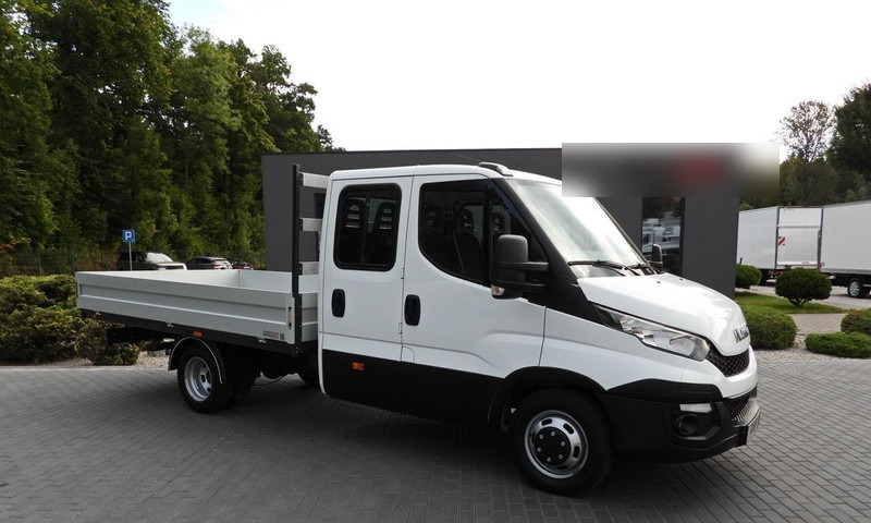 Iveco DAILY 35C17 SKRZYNIA PODWÓJNA KABINA DOKA 7 MIEJSC TEMPOMAT BLIŹ - 平板货车:图1 Iveco DAILY 35C17 SKRZYNIA PODWÓJNA KABINA DOKA 7 MIEJSC TEMPOMAT BLIŹ - 平板货车:图1