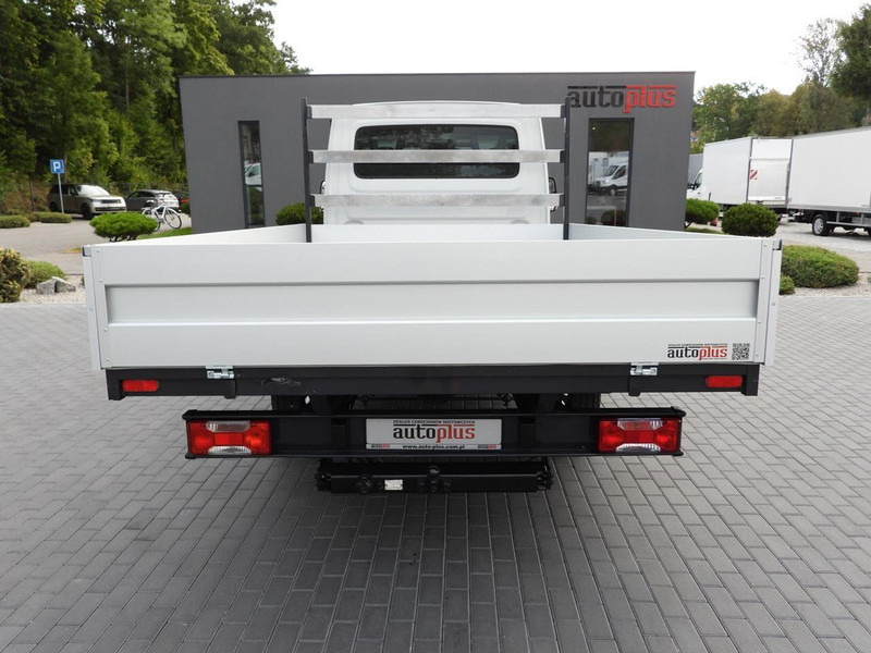 平板货车 Iveco DAILY 35C17 SKRZYNIA PODWÓJNA KABINA DOKA 7 MIEJSC TEMPOMAT BLIŹ:图10 平板货车 Iveco DAILY 35C17 SKRZYNIA PODWÓJNA KABINA DOKA 7 MIEJSC TEMPOMAT BLIŹ:图10