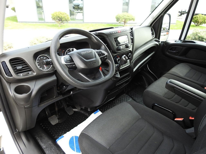 Iveco DAILY 35S14 WYWROTKA PODWÓJNA KABINA DOKA 7 MIEJSC TEMPOMAT KLIM - 翻斗货车:图2 Iveco DAILY 35S14 WYWROTKA PODWÓJNA KABINA DOKA 7 MIEJSC TEMPOMAT KLIM - 翻斗货车:图2