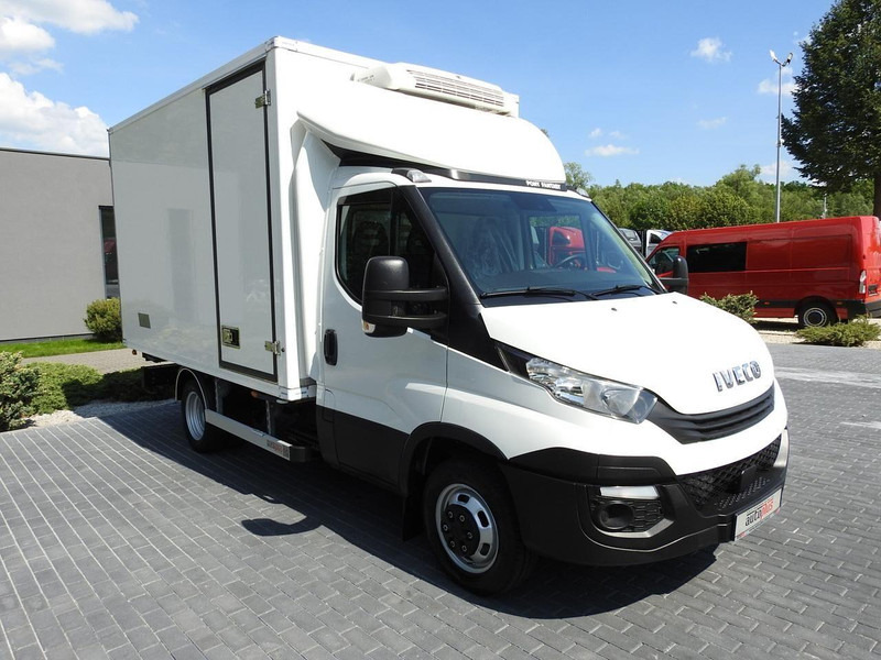 Iveco DAILY 50C15 CHŁODNIA KONTENER -5*C ZASILANIE 230V KLIMATYZACJA B - 冷藏车:图4 Iveco DAILY 50C15 CHŁODNIA KONTENER -5*C ZASILANIE 230V KLIMATYZACJA B - 冷藏车:图4