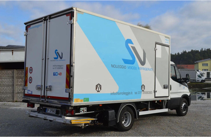Iveco DAILY 60C15 REFRIGERATOR + SIDE AND REAR DOORS, LIFT FOLDED UNDE - 冷藏车:图4 Iveco DAILY 60C15 REFRIGERATOR + SIDE AND REAR DOORS, LIFT FOLDED UNDE - 冷藏车:图4