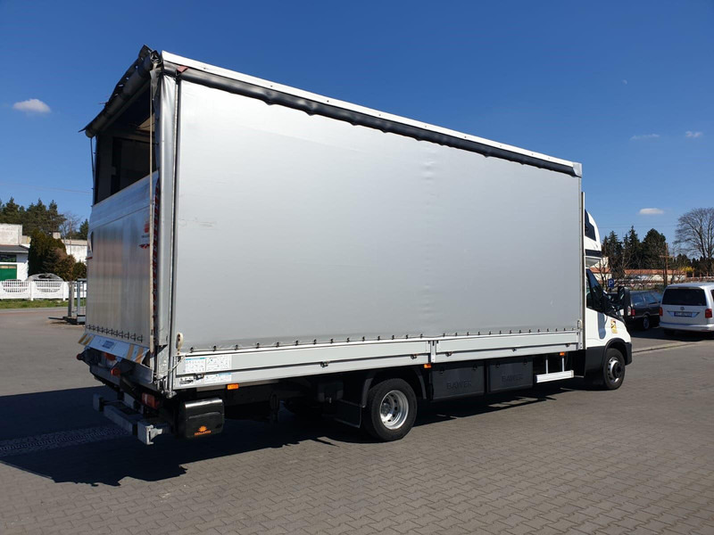 Iveco DAILY 72C18 70C18 HI-MATIC 1.HAND - 侧帘卡车:图4 Iveco DAILY 72C18 70C18 HI-MATIC 1.HAND - 侧帘卡车:图4