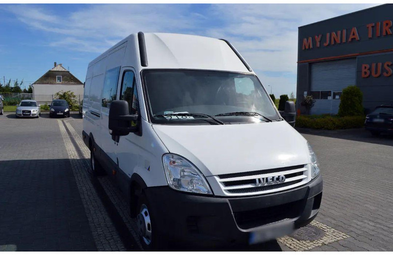 Iveco Daily 35C15 Furgon L4H3 Brygadówka 6-seater Doka Doubel Cabin - 小型巴士, 小型客车:图1 Iveco Daily 35C15 Furgon L4H3 Brygadówka 6-seater Doka Doubel Cabin - 小型巴士, 小型客车:图1
