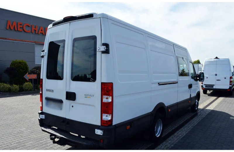Iveco Daily 35C15 Furgon L4H3 Brygadówka 6-seater Doka Doubel Cabin - 小型巴士, 小型客车:图5 Iveco Daily 35C15 Furgon L4H3 Brygadówka 6-seater Doka Doubel Cabin - 小型巴士, 小型客车:图5