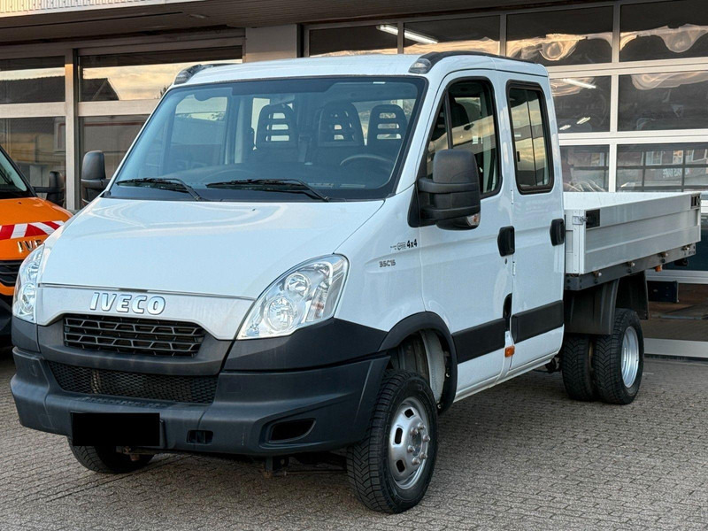 Iveco Daily 35C15 flatbed - 平板货车, 康比货车:图1 Iveco Daily 35C15 flatbed - 平板货车, 康比货车:图1