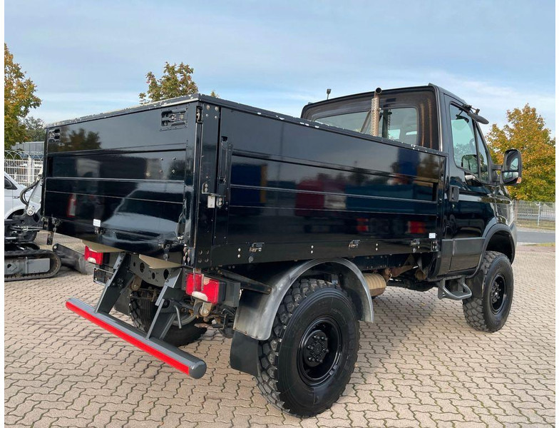 Iveco Daily 35S17 Flatbed 4x4 - 平板货车:图3 Iveco Daily 35S17 Flatbed 4x4 - 平板货车:图3