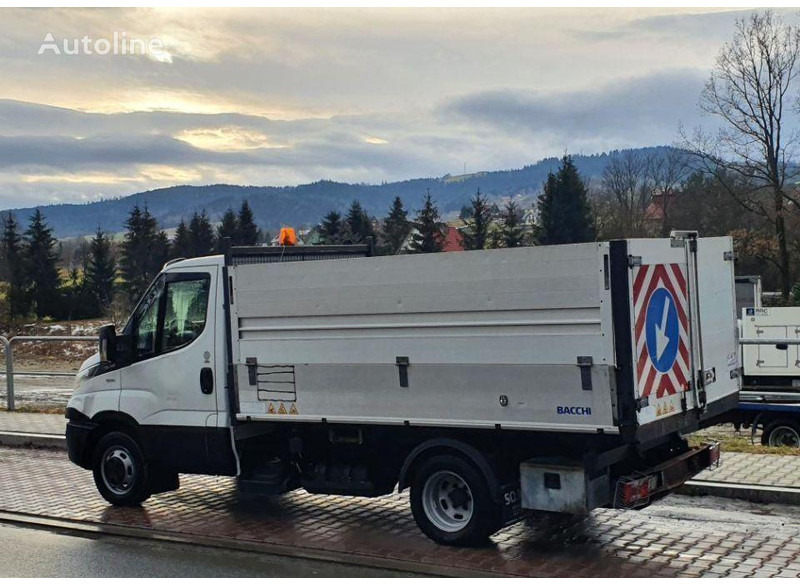 Iveco Daily 35c-14 3 way tipper BENZIN - 翻斗货车:图5 Iveco Daily 35c-14 3 way tipper BENZIN - 翻斗货车:图5