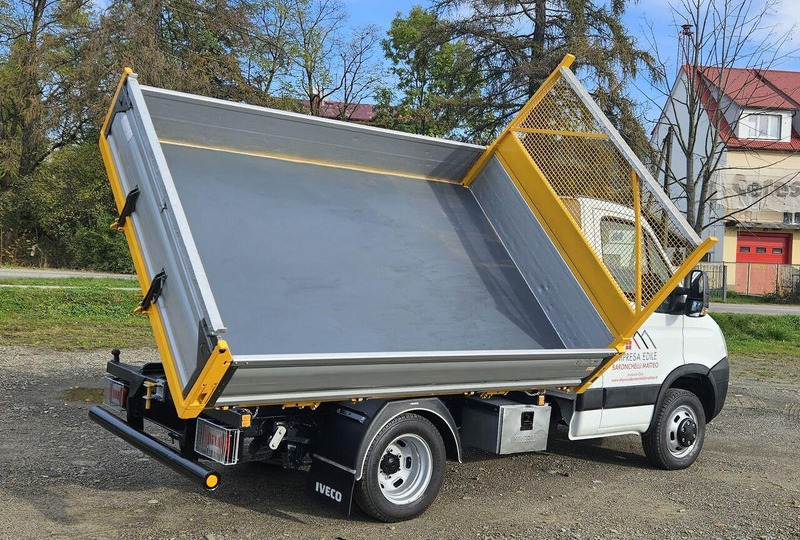 Iveco Daily 35c-15 3 way tipper - 翻斗货车:图5 Iveco Daily 35c-15 3 way tipper - 翻斗货车:图5