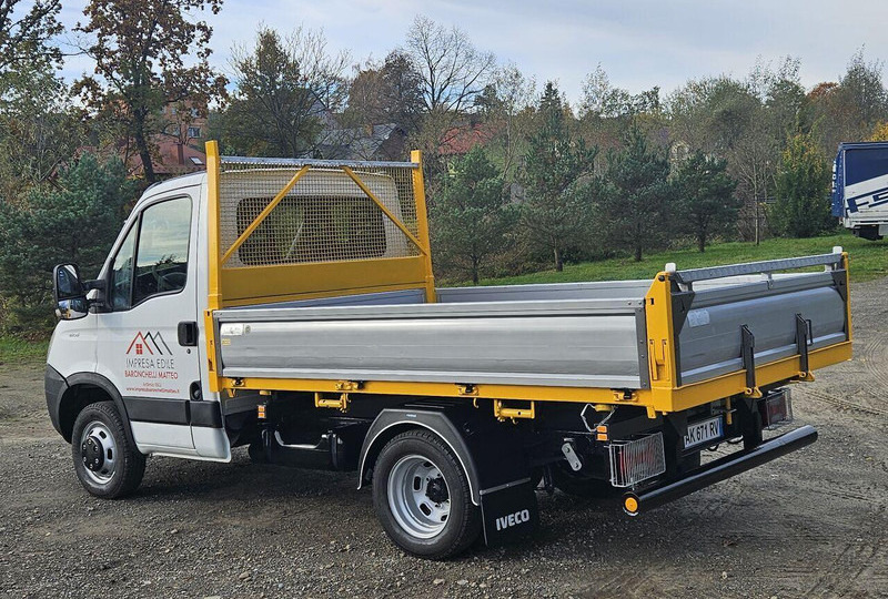 Iveco Daily 35c-15 3 way tipper - 翻斗货车:图2 Iveco Daily 35c-15 3 way tipper - 翻斗货车:图2