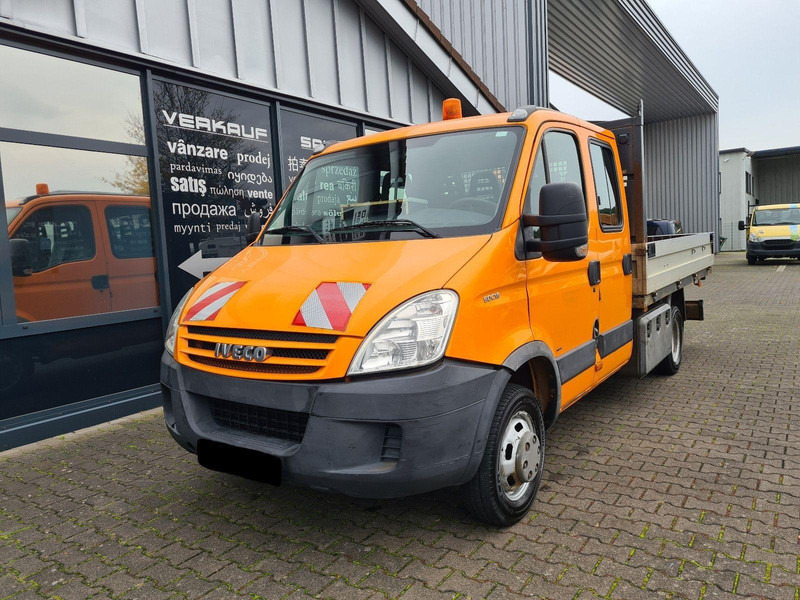 Iveco Daily 50C15 Doka Flatbed + Crane Hummel GSK 500 - 栏板式/ 平板卡车, 起重车:图1 Iveco Daily 50C15 Doka Flatbed + Crane Hummel GSK 500 - 栏板式/ 平板卡车, 起重车:图1