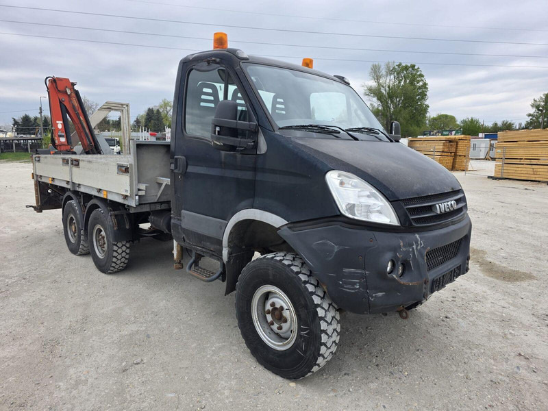 Iveco Daily 55 S 18 4x4 + Veldhuizen Palfinger PK3300 Clixtar - 平板货车:图3 Iveco Daily 55 S 18 4x4 + Veldhuizen Palfinger PK3300 Clixtar - 平板货车:图3