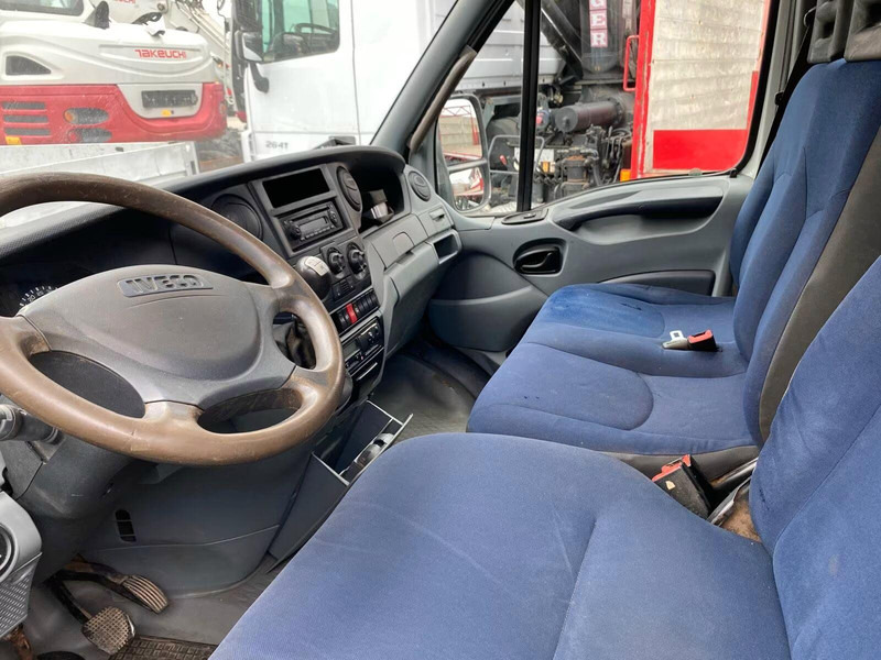 栏板式/ 平板卡车, 起重车 Iveco Daily 65C18 - Flatbed truck + crane：图13