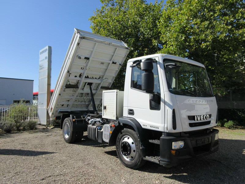 Iveco Eurocargo 120E25 - 3 way tipper - 翻斗车:图2 Iveco Eurocargo 120E25 - 3 way tipper - 翻斗车:图2