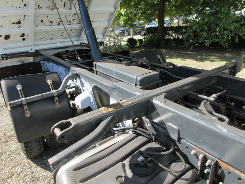 Iveco Eurocargo 120E25 - 3 way tipper - 翻斗车:图5 Iveco Eurocargo 120E25 - 3 way tipper - 翻斗车:图5