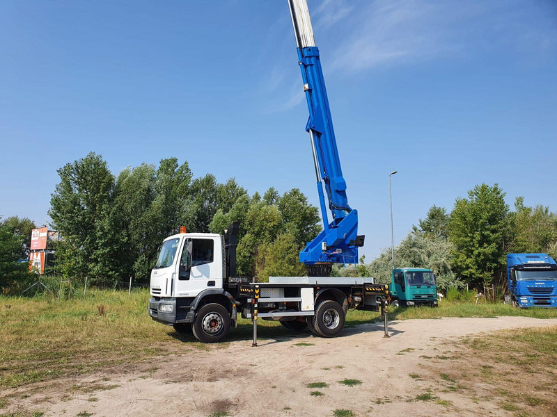 Iveco Eurocargo ML 180 E 24 - Bizocchi KJF 320 lifting basket 32 m - 卡车, 起重车:图2 Iveco Eurocargo ML 180 E 24 - Bizocchi KJF 320 lifting basket 32 m - 卡车, 起重车:图2