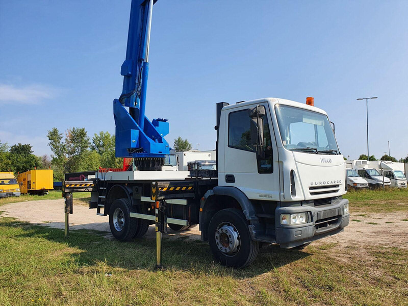 Iveco Eurocargo ML 180 E 24 - Bizocchi KJF 320 lifting basket 32 m - 卡车, 起重车:图1 Iveco Eurocargo ML 180 E 24 - Bizocchi KJF 320 lifting basket 32 m - 卡车, 起重车:图1
