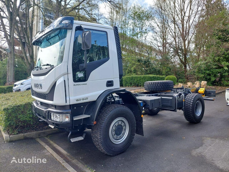 Iveco ML 150E24WS 4x4 - 驾驶室底盘卡车:图1 Iveco ML 150E24WS 4x4 - 驾驶室底盘卡车:图1
