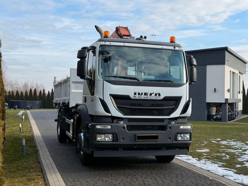 Iveco Stralis 330 - 3 way tipper + crane - 翻斗车, 起重车:图2 Iveco Stralis 330 - 3 way tipper + crane - 翻斗车, 起重车:图2