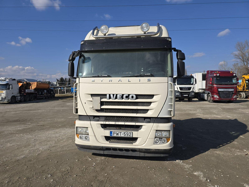 Iveco Stralis 450 - Tractor - 牵引车:图2 Iveco Stralis 450 - Tractor - 牵引车:图2