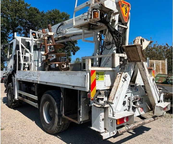 Iveco Trakker 360 - Drilling crane truck 4x4 - 钻机:图4 Iveco Trakker 360 - Drilling crane truck 4x4 - 钻机:图4