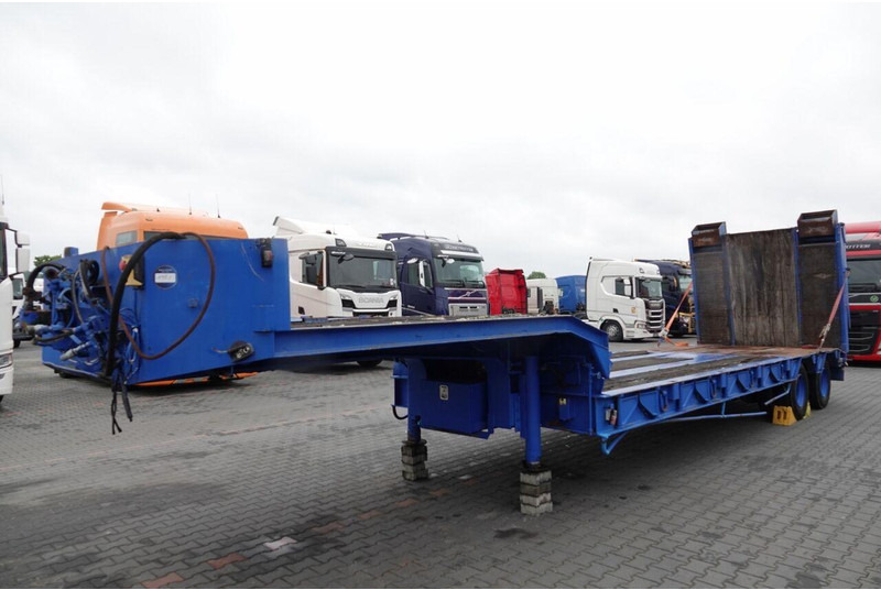 Kaiser LAWETA NISKOPODWOZIOWA / NAJAZDY HYDRAULICZNE / WCIĄGARKA / 2 OS - 低装载半拖车:图4 Kaiser LAWETA NISKOPODWOZIOWA / NAJAZDY HYDRAULICZNE / WCIĄGARKA / 2 OS - 低装载半拖车:图4