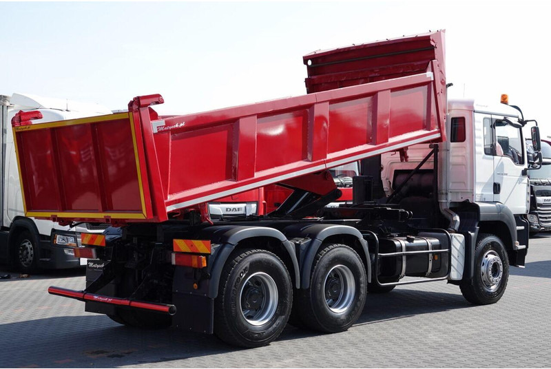 MAN TGA 33.390 / 6X4 / WYWROTKA 2 STRONNA / HYDROBURTA / MANUAL / SP - 翻斗车:图3 MAN TGA 33.390 / 6X4 / WYWROTKA 2 STRONNA / HYDROBURTA / MANUAL / SP - 翻斗车:图3