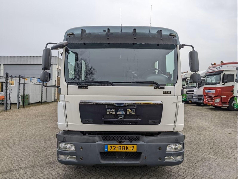 MAN TGL 12.180 - Doka Horse transporter - 马匹运输车:图5 MAN TGL 12.180 - Doka Horse transporter - 马匹运输车:图5