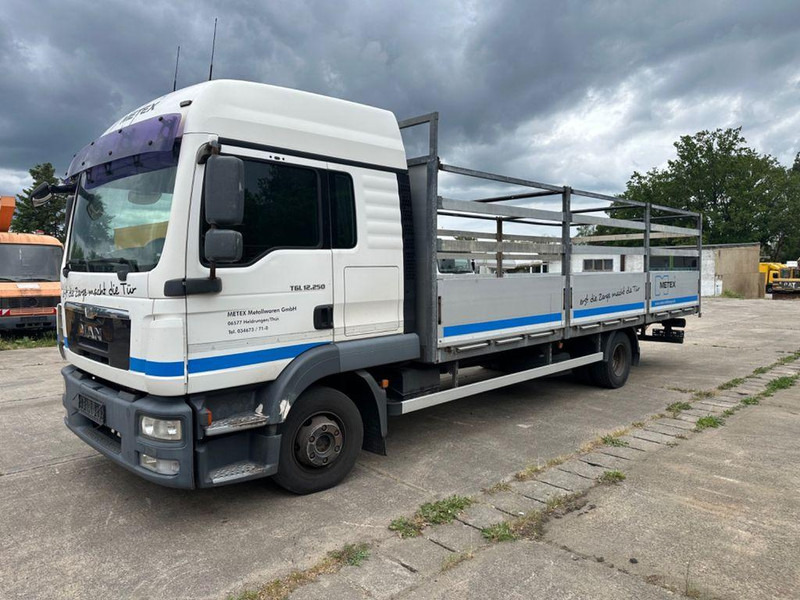 MAN TGL 12 250 euró5 - 栏板式/ 平板卡车, 起重车:图1 MAN TGL 12 250 euró5 - 栏板式/ 平板卡车, 起重车:图1