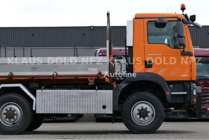 MAN TGM 13.240 - 2 way tipper+crane 4x4 - 翻斗车, 起重车:图5 MAN TGM 13.240 - 2 way tipper+crane 4x4 - 翻斗车, 起重车:图5