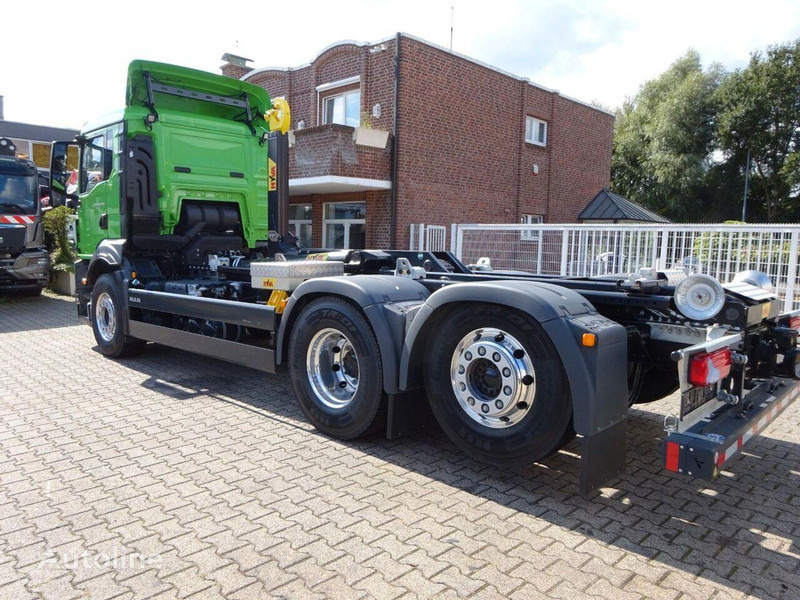 MAN TGS 26.520 Hook lift - 吊钩升降车:图5 MAN TGS 26.520 Hook lift - 吊钩升降车:图5