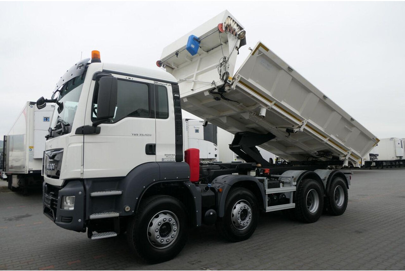 MAN TGS 35.420 - 翻斗车:图2 MAN TGS 35.420 - 翻斗车:图2