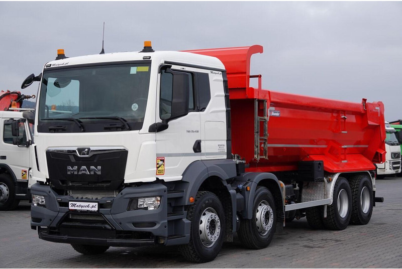 MAN TGS 35.430 / 8X4 / WYWROTKA TYLNOZSYPOWA / HYDROKLAPA / OPONY 10 - 翻斗车:图5 MAN TGS 35.430 / 8X4 / WYWROTKA TYLNOZSYPOWA / HYDROKLAPA / OPONY 10 - 翻斗车:图5