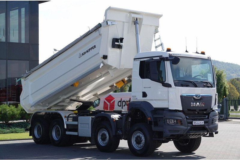 MAN TGS 41.480 / 8x8 / WYWROTKA TYLNOZSYP / MANUAL / FABRYCZNIE NOWY - 翻斗车:图2 MAN TGS 41.480 / 8x8 / WYWROTKA TYLNOZSYP / MANUAL / FABRYCZNIE NOWY - 翻斗车:图2