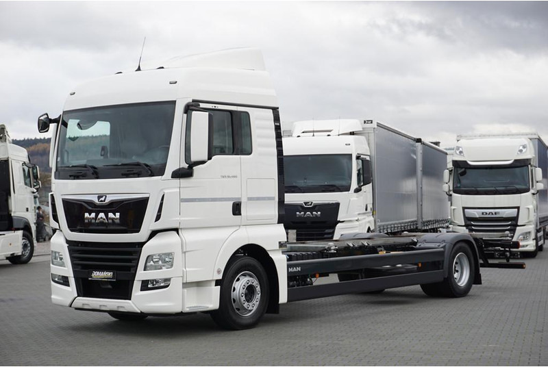 MAN TGX / 18.460 / ACC / E 6 / XLX / BDF / 7,15 M , 7,45 M - 驾驶室底盘卡车:图2 MAN TGX / 18.460 / ACC / E 6 / XLX / BDF / 7,15 M , 7,45 M - 驾驶室底盘卡车:图2
