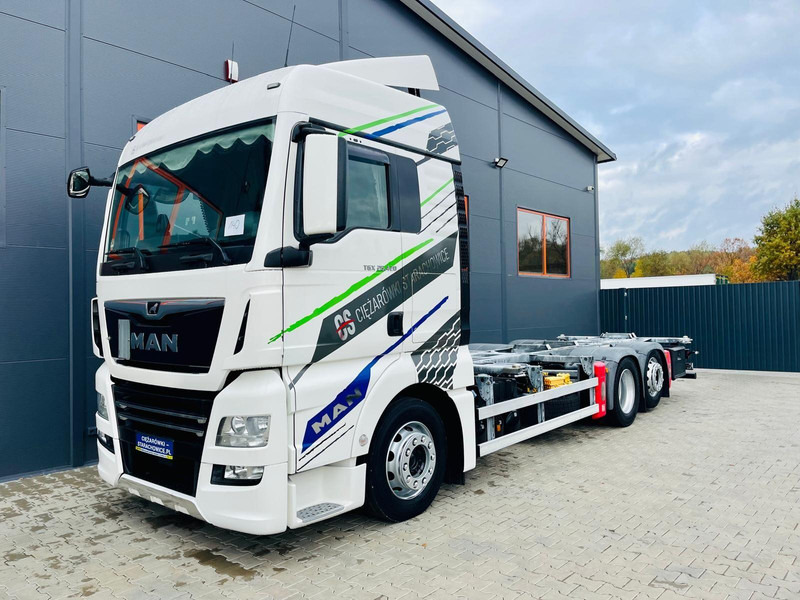 MAN TGX 26.420 - 驾驶室底盘卡车:图1 MAN TGX 26.420 - 驾驶室底盘卡车:图1